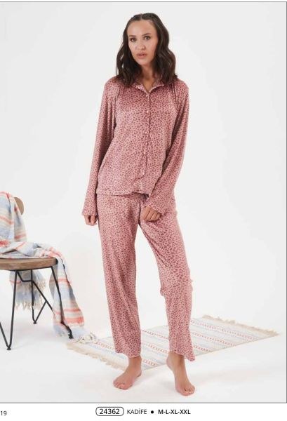 Estiva 24362 Bayan Kadife Ön Düğmeli Pijama Takım